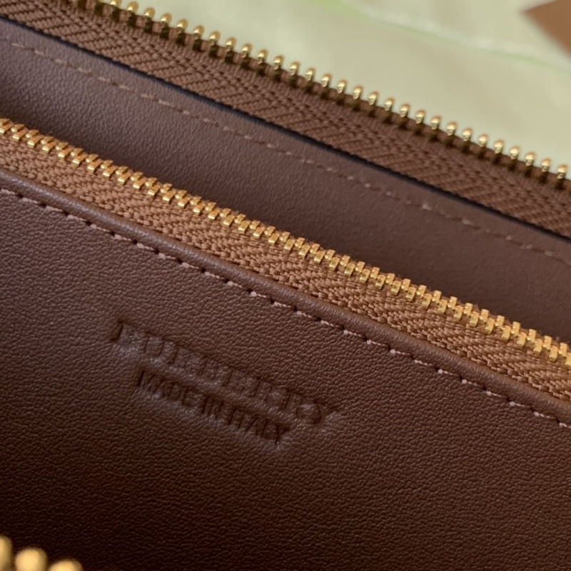Bv*b*rry wallets